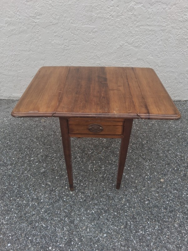 Vintage Drop Leaf Pembroke Hepplewhite Table Mahogany Single Drawer gallery