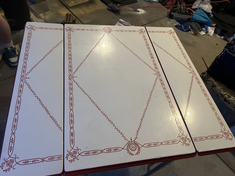 Expanding Antique Red & White Enamel Top Table, Aluminum Frame & 2 chairs