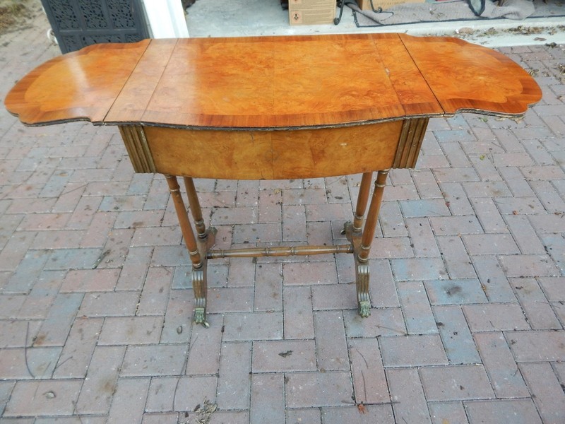 Burl Top Vanity Drop Leaf Table 43 1/4″ Clawfeet, Mirror, Storage