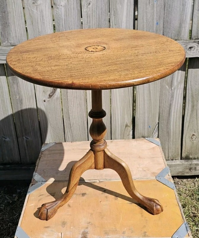 Antique American Chippendale Style Tilt-Top, Ball And Claw Side Table gallery