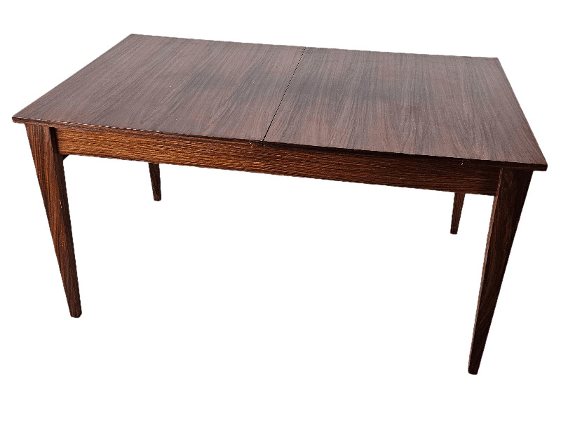 Extendable table in Scandinavian style | Dining room table