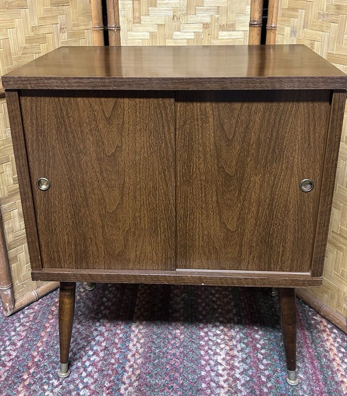 Vtg MCM “Lu Van Inc” Record LP Music Album Holder Storage Cabinet NICE