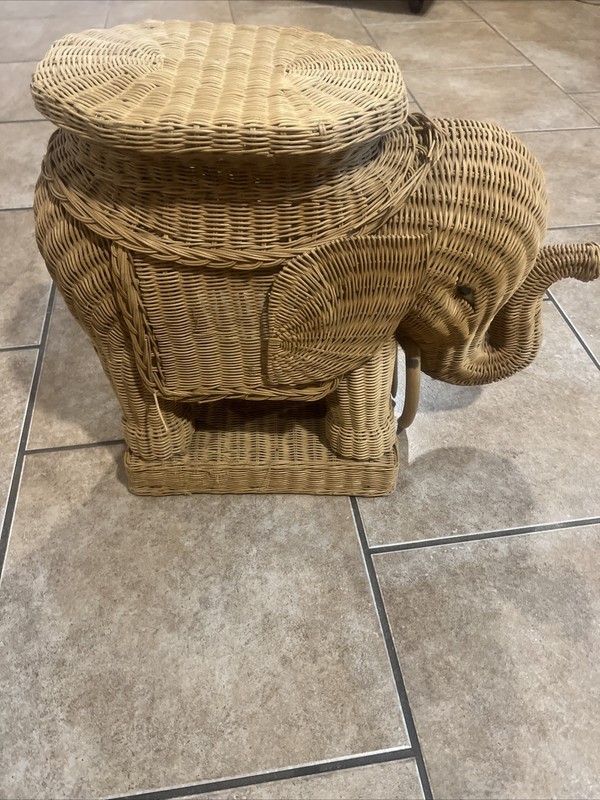 Vintage Rattan Wicker Elephant Side End Table Plant Stand ONE PIECE Original!