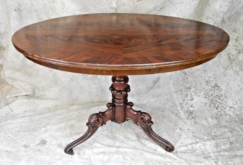 ANTIQUE REGENCY OVAL TOP LIVING ROOM TEA TABLE