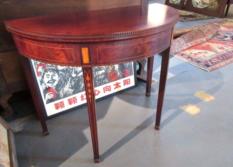 ANTIQUE FEDERAL MAHOGANY CARD TABLE W/BELLFLOWER INLAY & FLUTED EDGE OLD SURFACE gallery