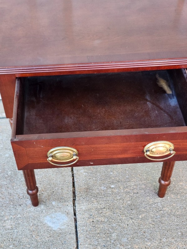 Bombay Company Drop Leaf Sheraton Side End Accent Mahogany Table One Drawer MCM gallery