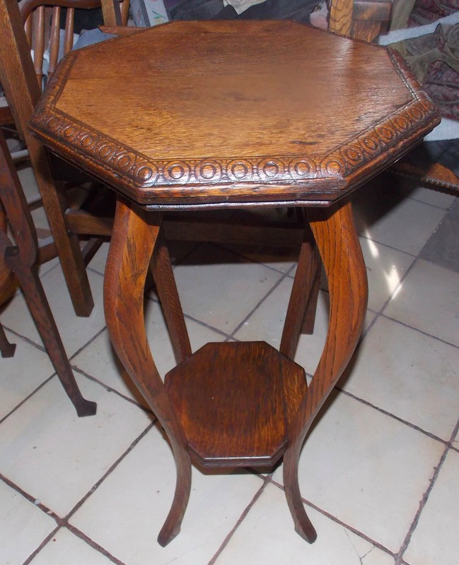 Solid Quarter Sawn Oak Octagon Plant Stand (PS75)