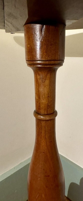 Queen Anne Cherry Candlestand With Cabriole Legs gallery