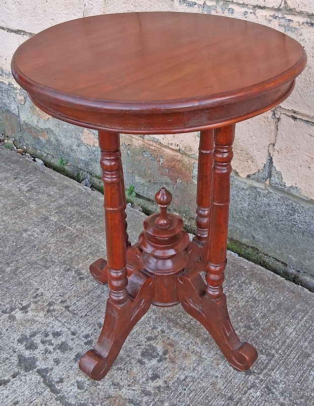 Antique Victorian SOLID Wooden Mahogany End Side Accent Lamp Plant Table Stand