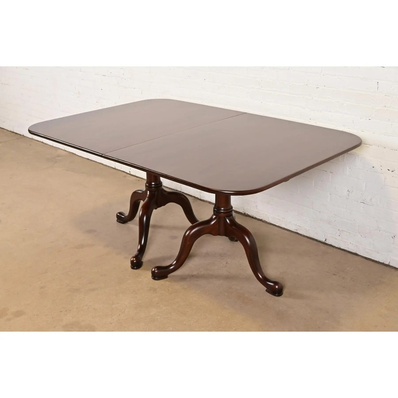 Henkel Harris Georgian Solid Mahogany Double Pedestal Extension Dining Table gallery