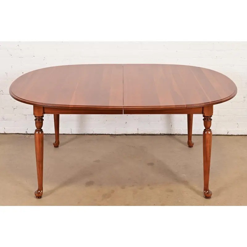 Ethan Allen American Colonial Extension Dining Table, Newly Refinished gallery