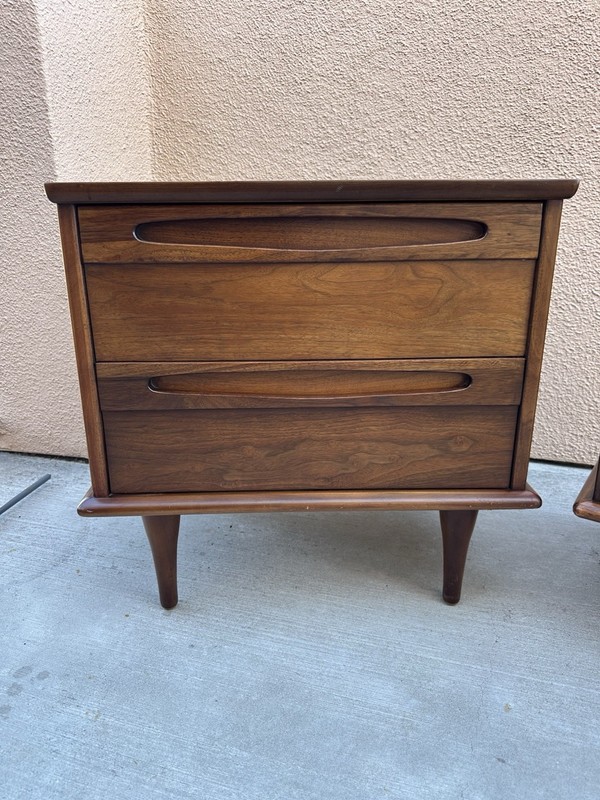 Mid Century Modern 2-Drawer Walnut Night/End Tables by American of Martinsville gallery
