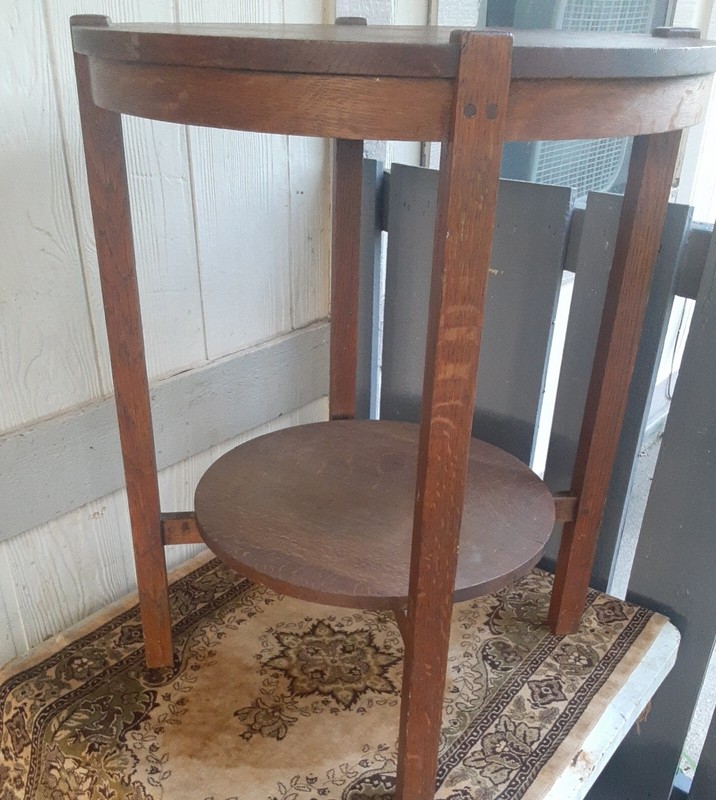 VINTAGE GUSTAV STICKLEY QUARTER SAWN OAK DOWLED ARTS&CRAFTS MISSION PARLOR TABLE gallery