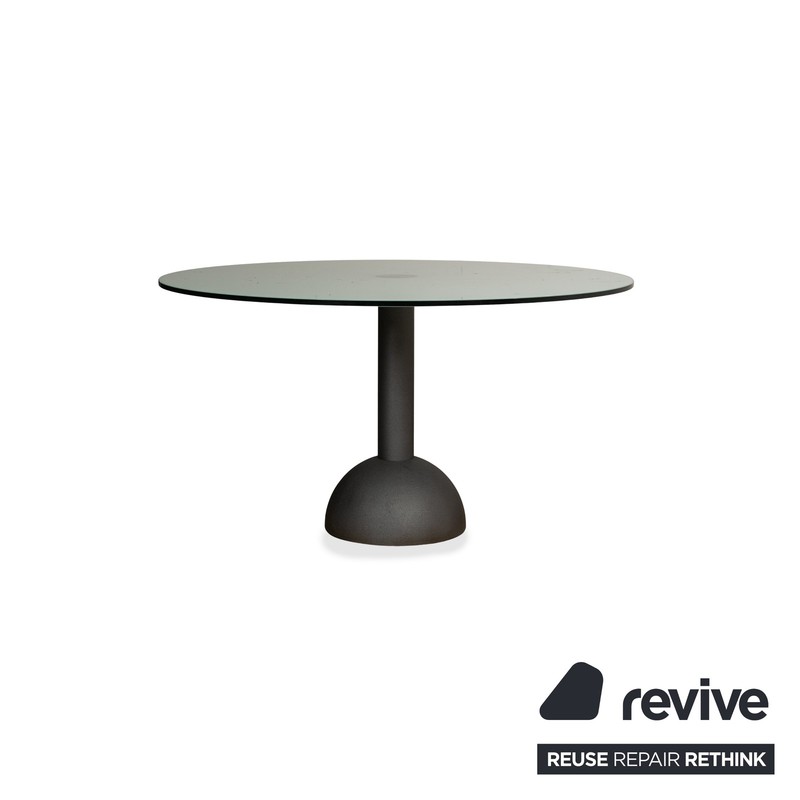 Poltrona Frau Glass Dining Table Gray 130 X 130 X 73 Cm gallery