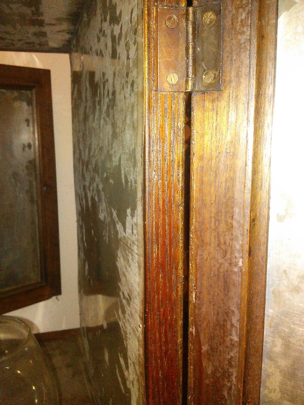 Antique Butlers Liquor Cart gallery