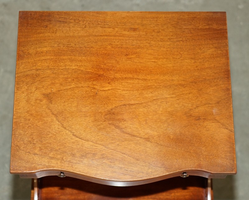 PAIR OF WALNUT FRET WORK CARVED THOMAS CHIPPENDALE SHERATON REVIVAL SIDE TABLES gallery