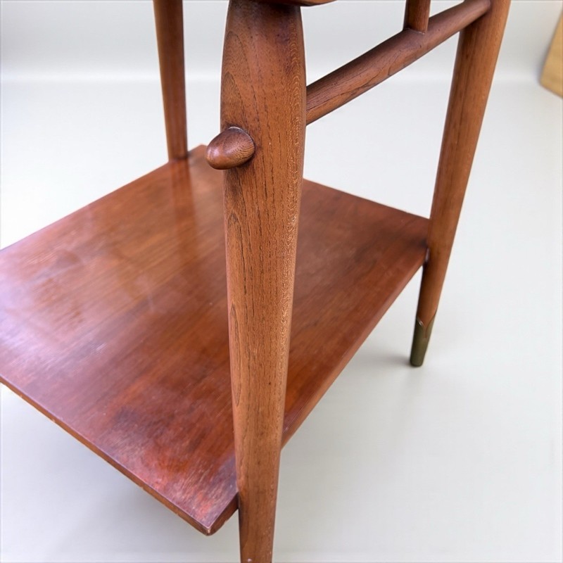 Elegant Robsjohn Gibbings Style Brass Tipped Walnut Copenhagen Lane Side Table gallery