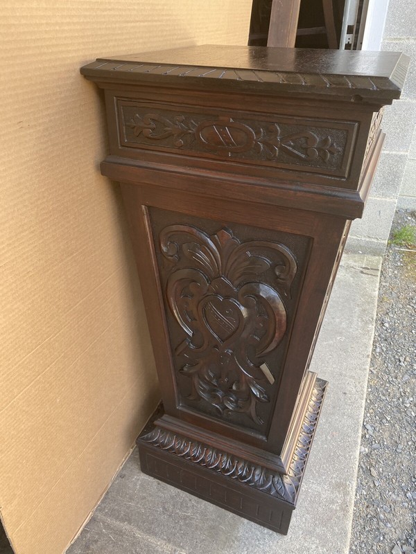 VICTORIAN CARVED WALNUT PEDESTAL gallery