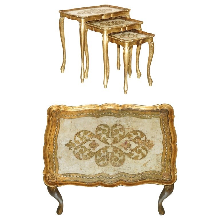 ANTIQUE CIRCA 1930 FLORENTINE VENETIAN HAND PAINTED & GILT NEST OF THREE TABLES