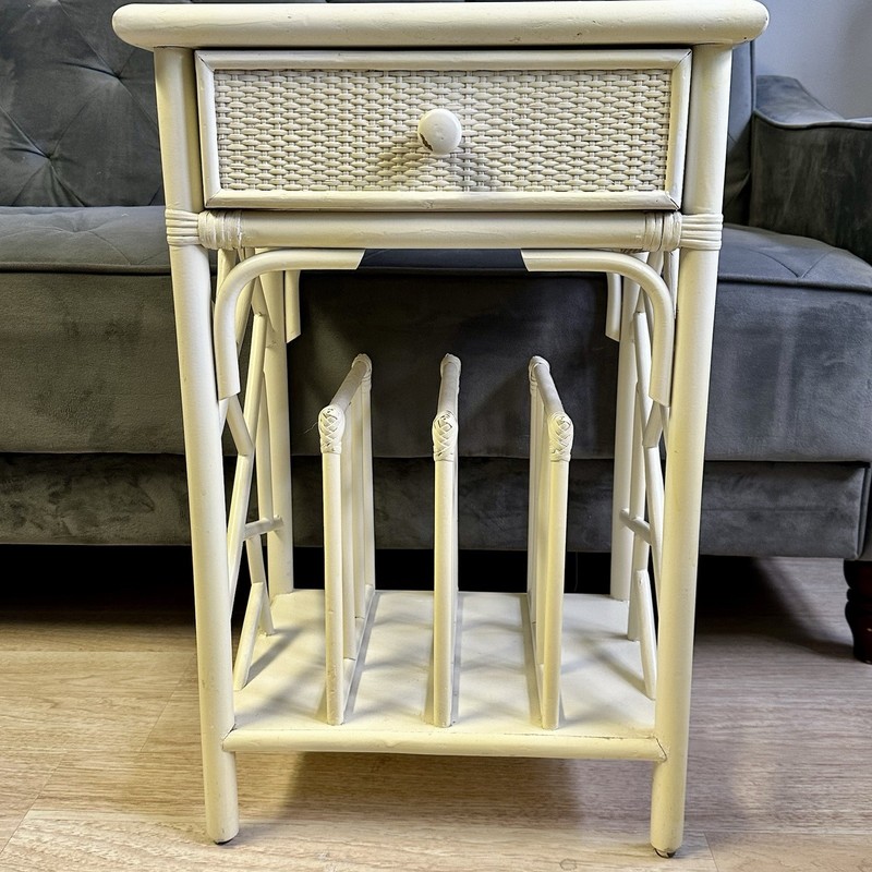Bamboo Rattan Wood Side End Table Magazine Stand Boho 60’s 70’s Rustic 25” MCM gallery