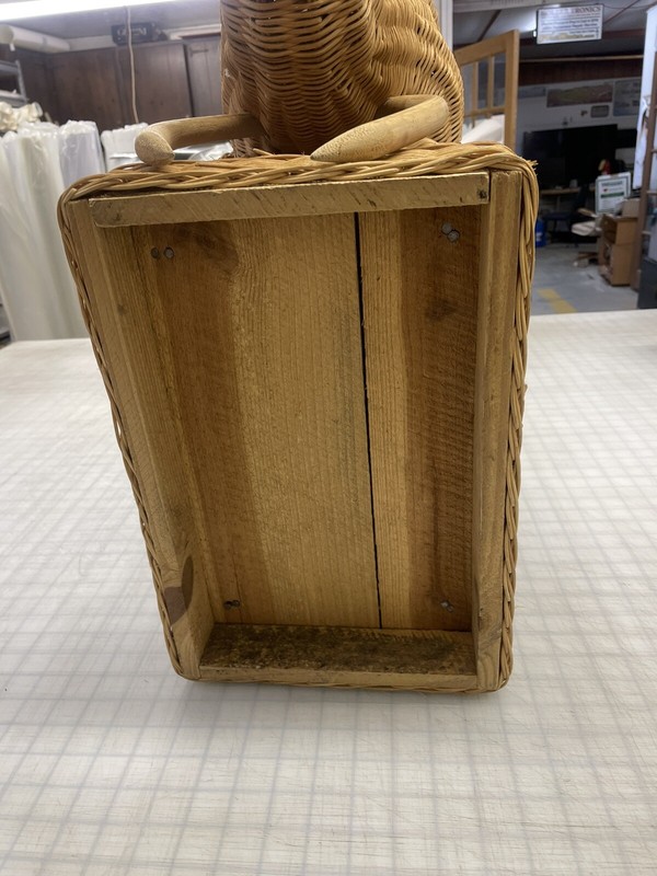 Vintage Rattan Wicker Elephant Side Table Plant Stand End Table gallery