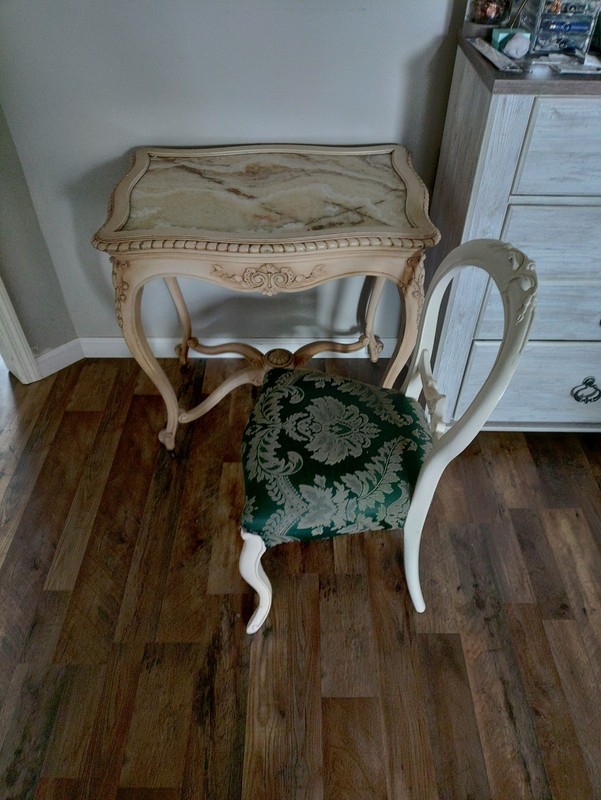 1900’s Vanity