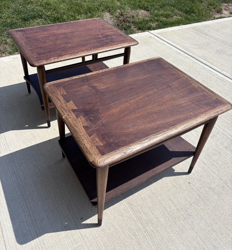 MCM Lane Acclaim Walnut Dovetail Two Tier End Tables (READ Full Description)