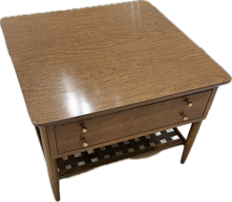 mid-century modern Lane AWARD side table circa 11/04/1961 style 972-02 Walnut