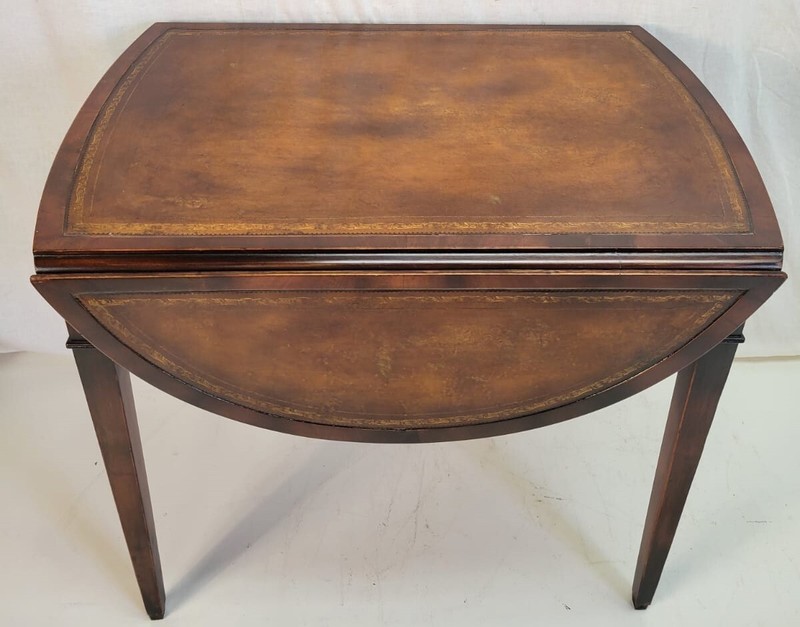 1920s Hepplewhite English Sofa Table, Drop Leaf, Reeded Banded Legs gallery