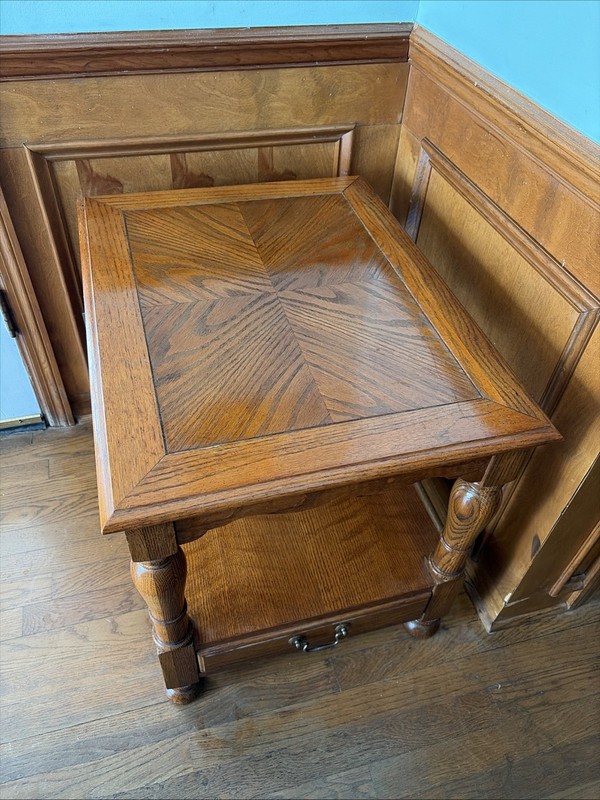 Vintage Oak Square End Table w Single Drawer 21w x 27” x 23” H PU GA