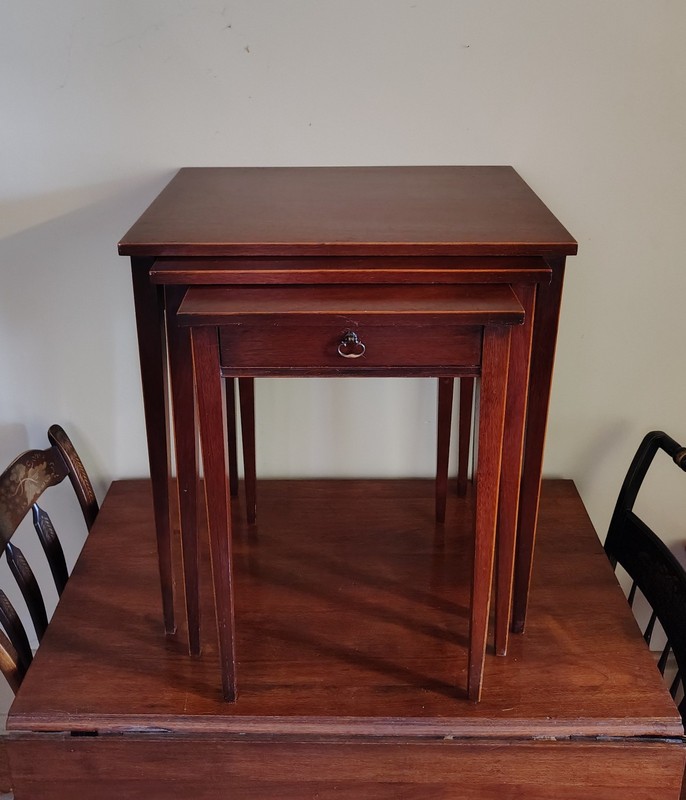 2-Day Sale. VTG Brandt Nesting Tables Set of 3 Mahogany -Signed & Label.