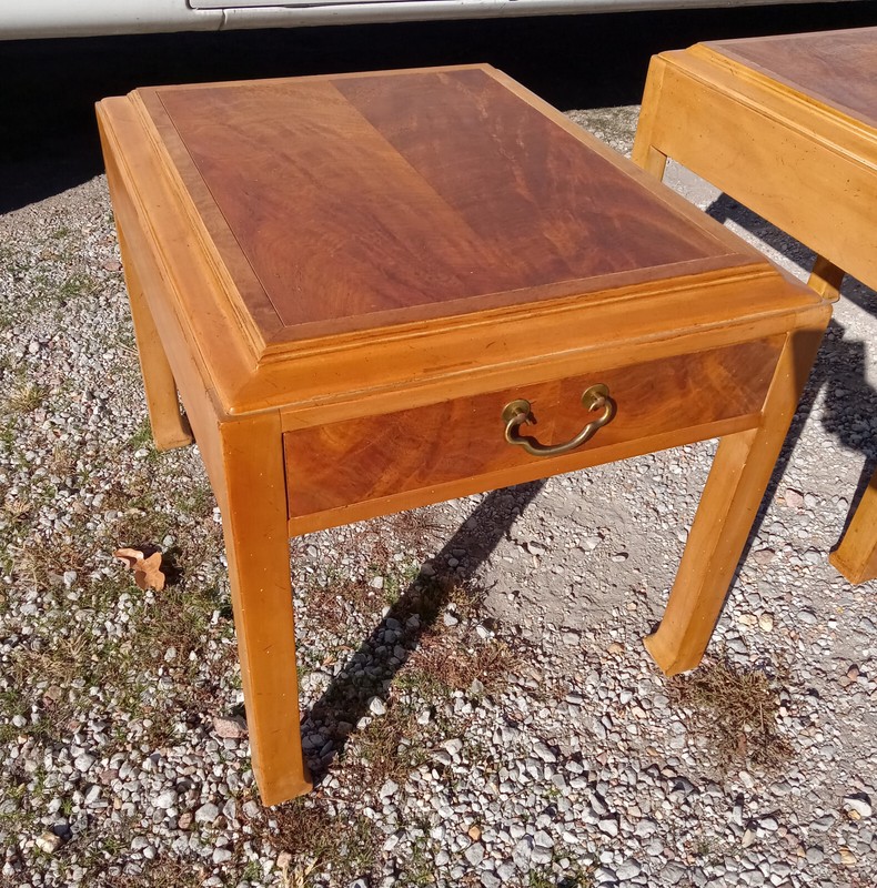 Mid Century Maple & Burl Elm End Table by Hekman ( 1 table) (ET545)