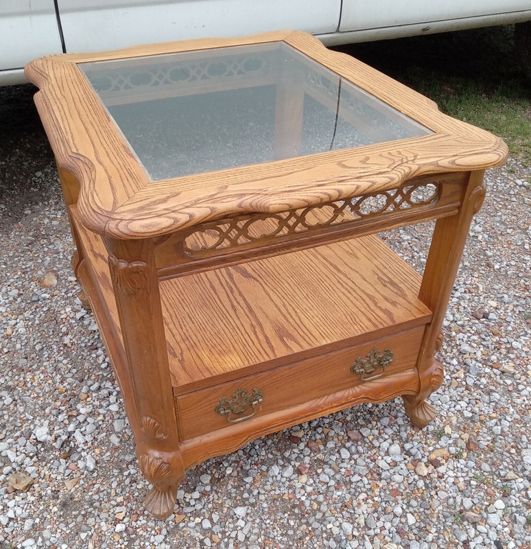 Mid Century Oak Glass Top Bassett End Table (ET142)
