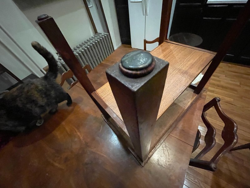 VTG Antique Lamp/Side End Table 23 wide x 23 tall x 14 deep carved gallery
