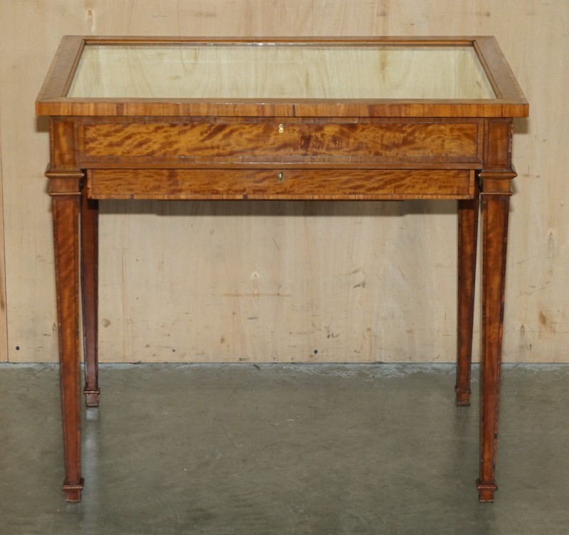 ANTIQUE SATINWOOD BIJOUTERIE GLASS DISPLAY CASE SIDE END TABLE FOR TRINKETS ETC gallery