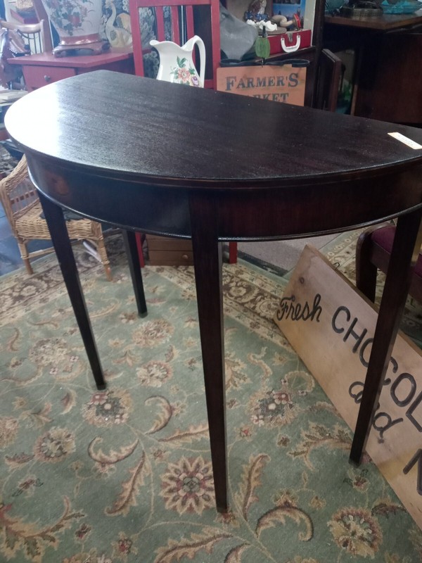 Cmc Federal Half Moon Mahogany Table inlay design 30 h x 16 x 34 across back gallery