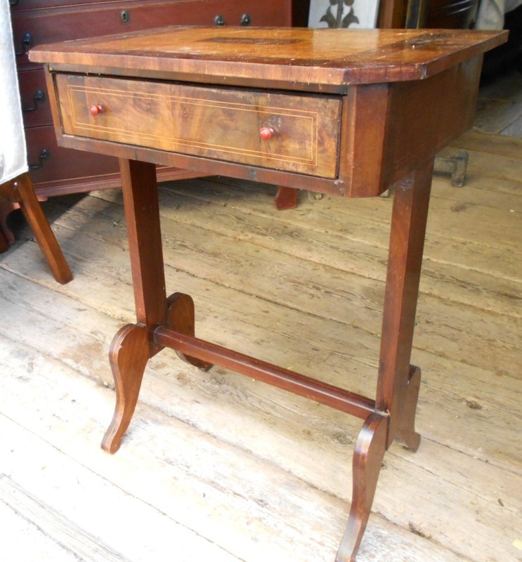 ANTIQUE 19th CENTURY REGENCY INLAID MAHOGANY ONE DRAWER STAND gallery