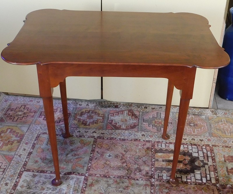Eldred Wheeler Queen Anne Style Maple Beautiful Tea Table