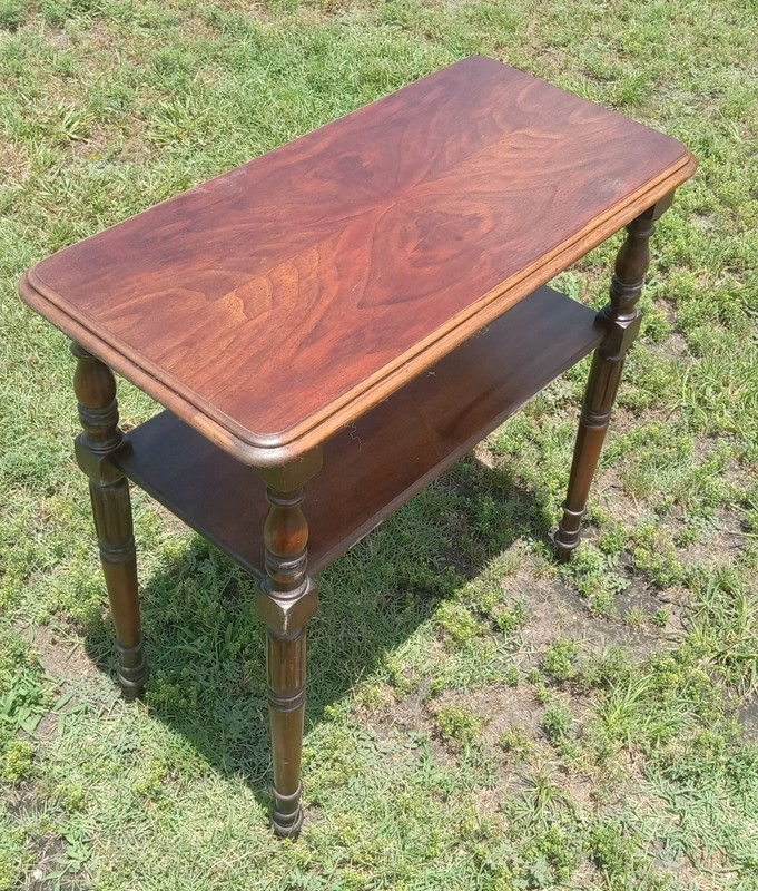 Walnut Book Match Veneer End Table / Side Table (ET781)