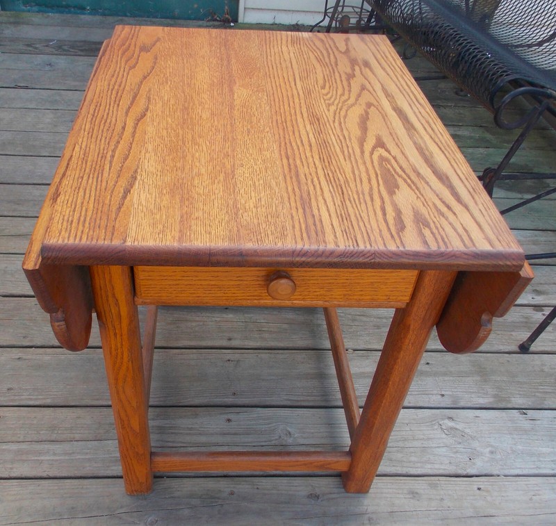 Mid Century Quartersawn Oak Dropleaf End Table / Side Table by Stull (ET335)