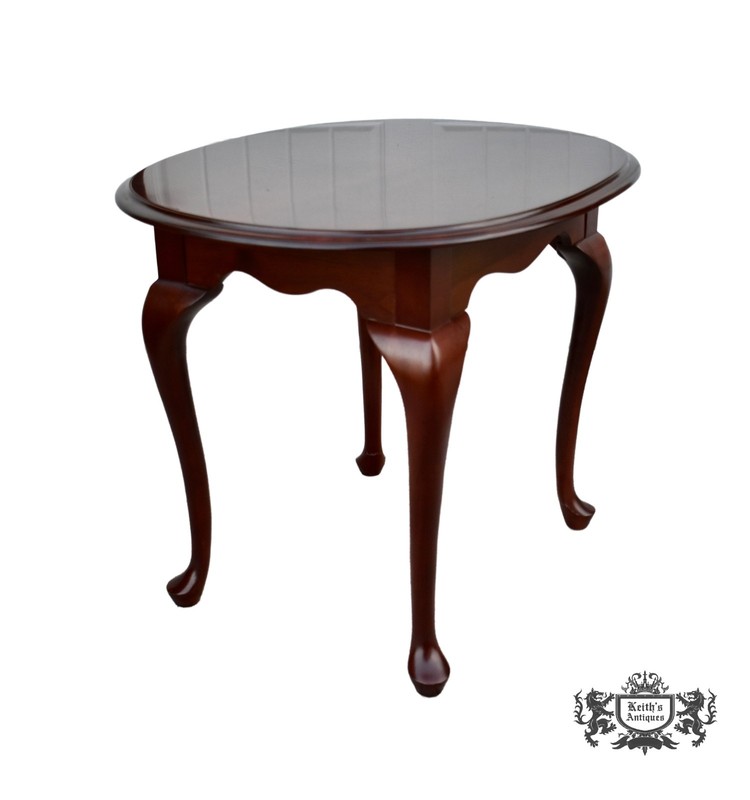 Vintage Ethan Allen Quenn Anne Style Oval Cherry Side Table