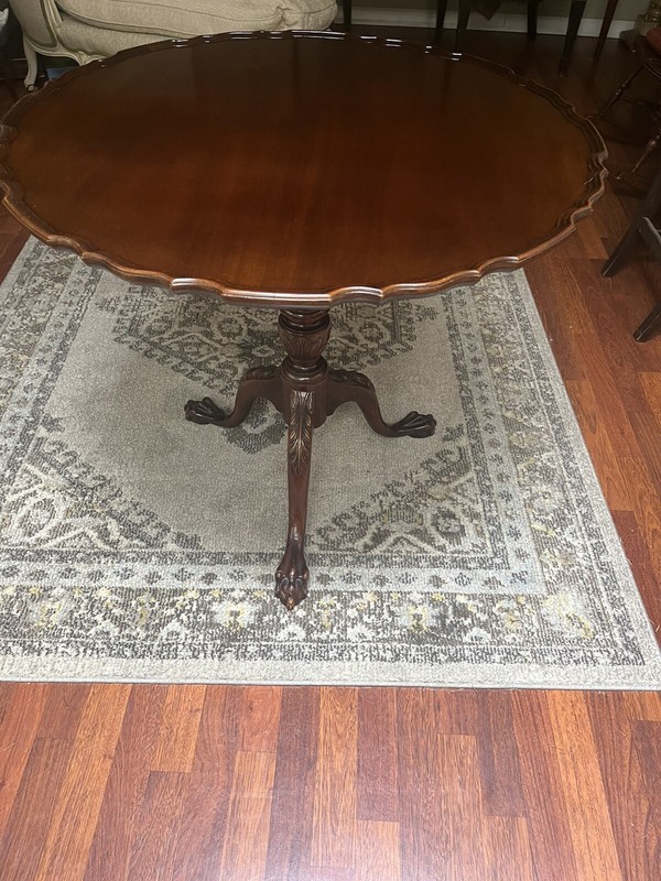 Kittinger Carved Chippendale Mahogany Tilt Top Table gallery