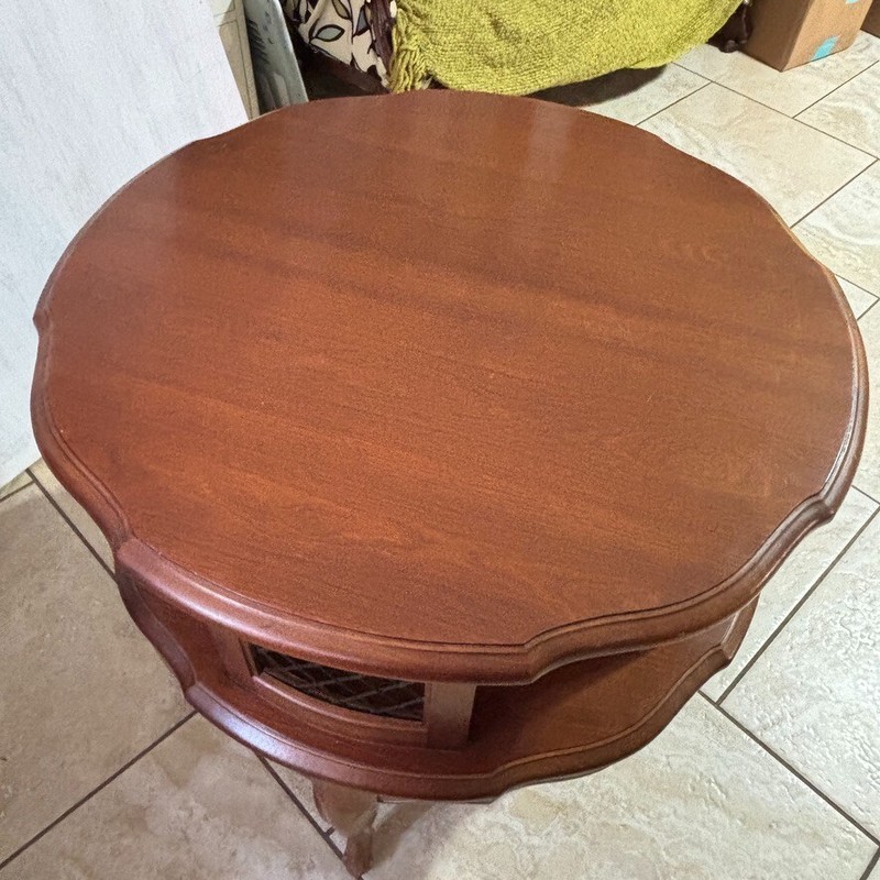 Mid 20th Century Hardwood, Brass Mesh French Round Accent Table 28 x 26" gallery