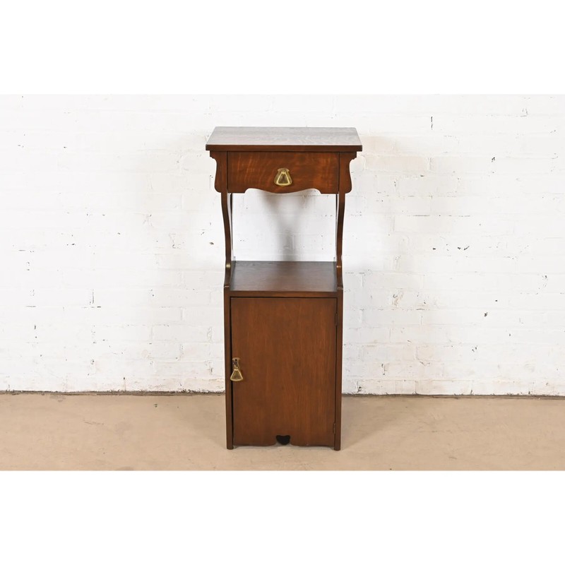Stickley Brothers Style Antique Mission Oak Arts & Crafts Cellarette, Circa 1910 gallery