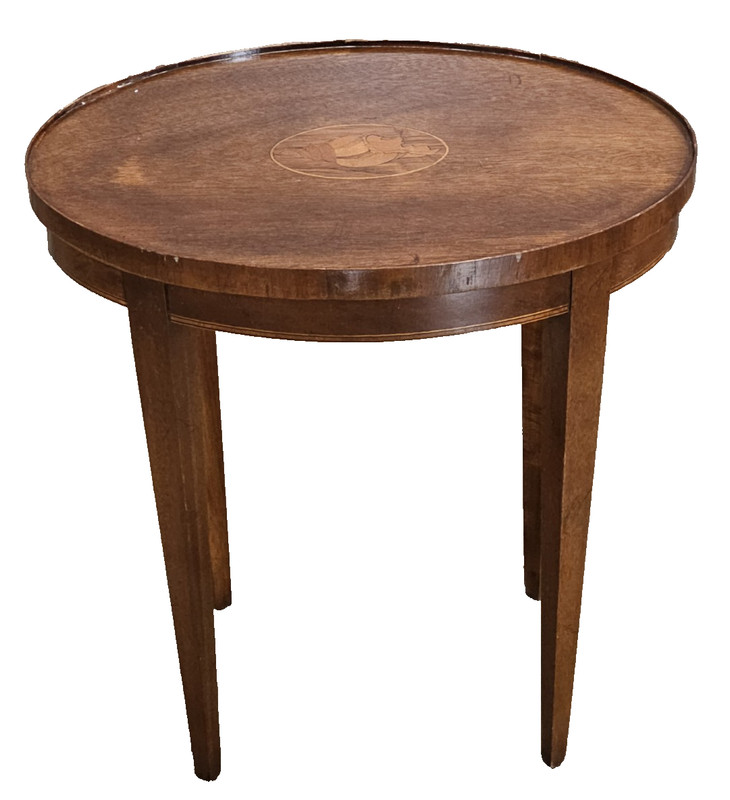 Baker Mahogany Federal Style Shell Inlay Occasional Table