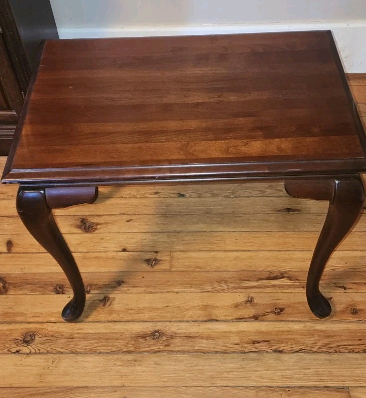 Vintage Solid cherry queen anne tea table with pull out boards