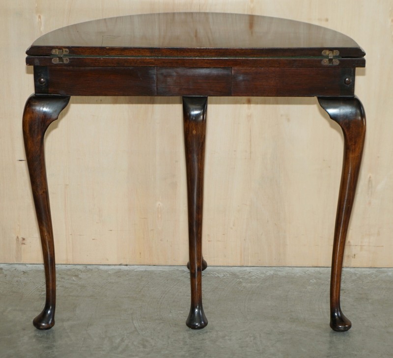 FINE ANTIQUE MAHOGANY CIRCA 1880 CONSOLE GAMES DEMI LUNE CARD TABLE UNFOLDS gallery