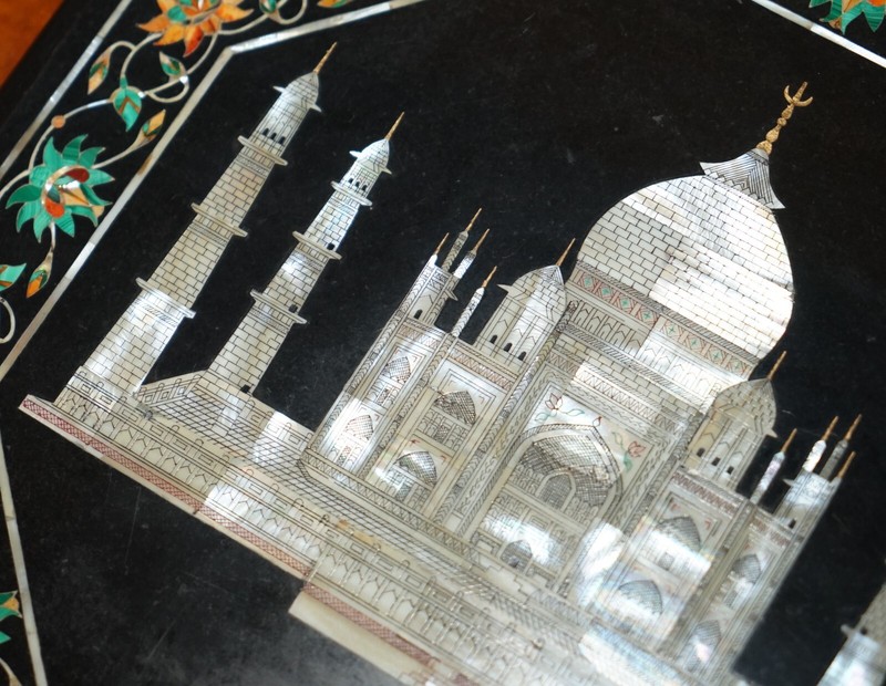 EXQUISITE PIETRA DURA MARBLE & MOTHER OF PEARL TABLE TOP DEPICTING THE TAJ MAHAL gallery