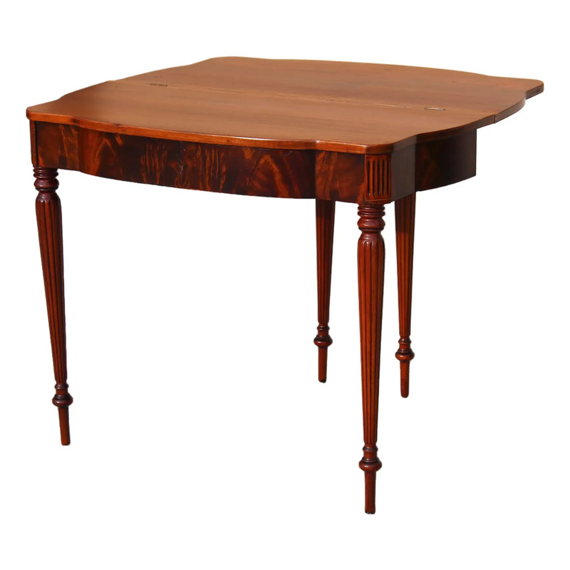 Antique Early 20th-Century Flame Mahogany Gateleg Game Table or Desk