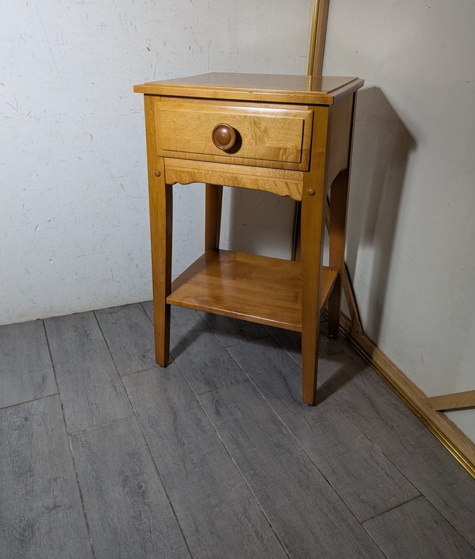 Vintage Rustic Country Shaker MCM Maple Wood End Table Nightstand Drawer N84